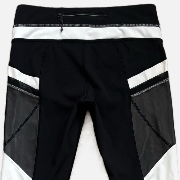 Lululemon Run Inspire Crop Leggings Size 4 Side Pockets - Picture 5 of 11